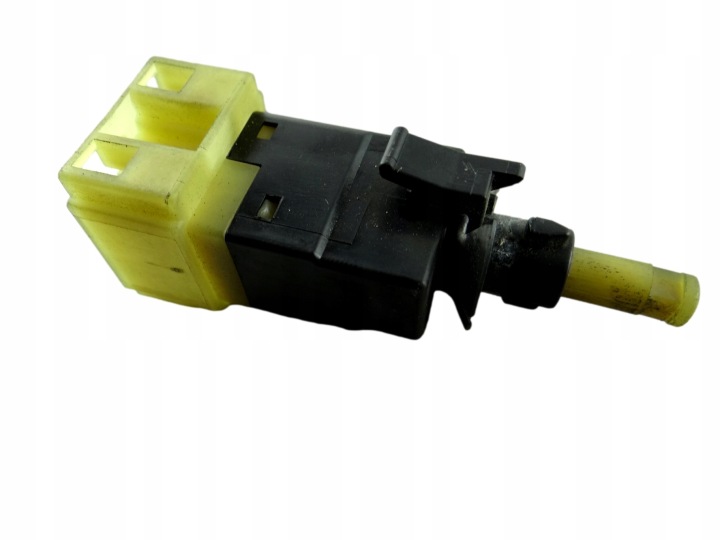 switch of the lights STOP MERCEDES E220 07W32