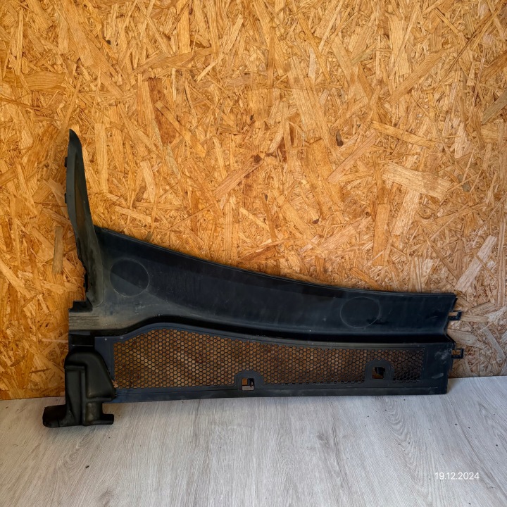 Grille égouttage Droit PEUGEOT 2008 II 9820794480