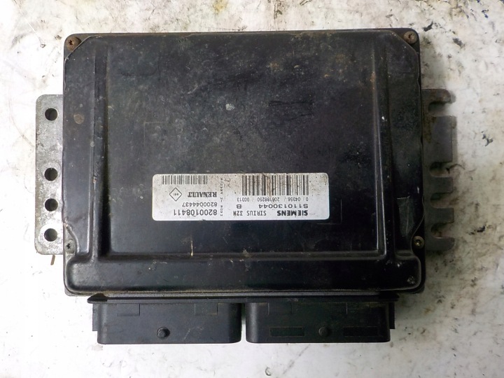 RENAULT počítač riadiaca jednotka S110130044B 8200108411