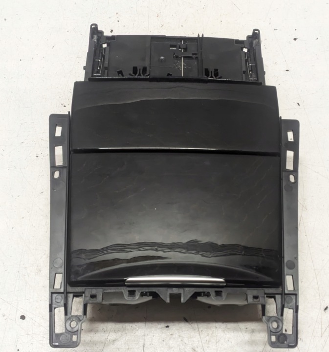 MERCEDES W212 3.0 CDI 11R CASSETTO PORTAOGGETTI Posacenere A2126805750
