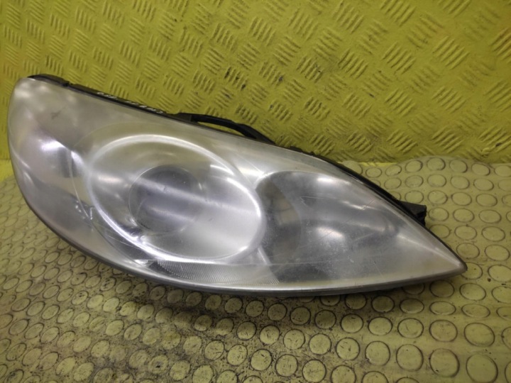 PEUGEOT 407 REFLEKTOR Feux phare Droite Avant 0301213202