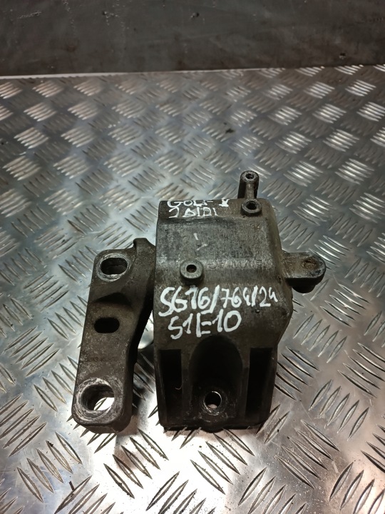supporto Supporti motore usato GOLF V positivo 2.0TDI 2004r K0 199 262