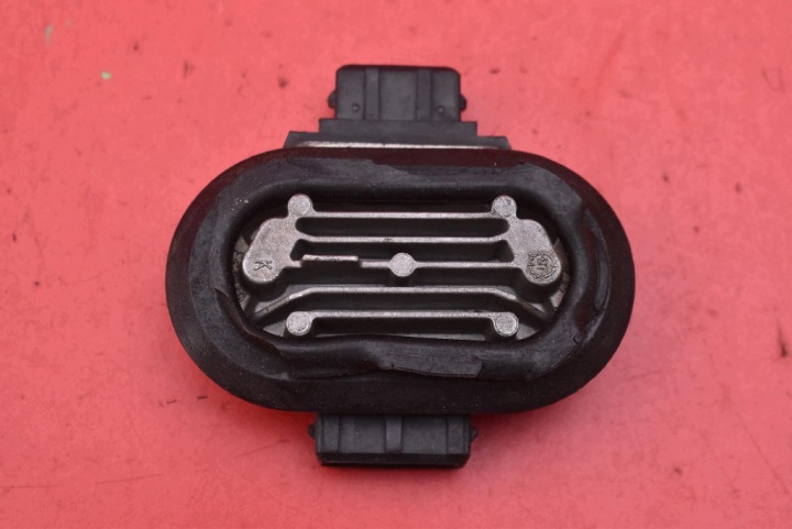 Bedienteil modul Zünd- 8D0905351 AUDI A4 B5 1.8 20V 125 KM 94-99