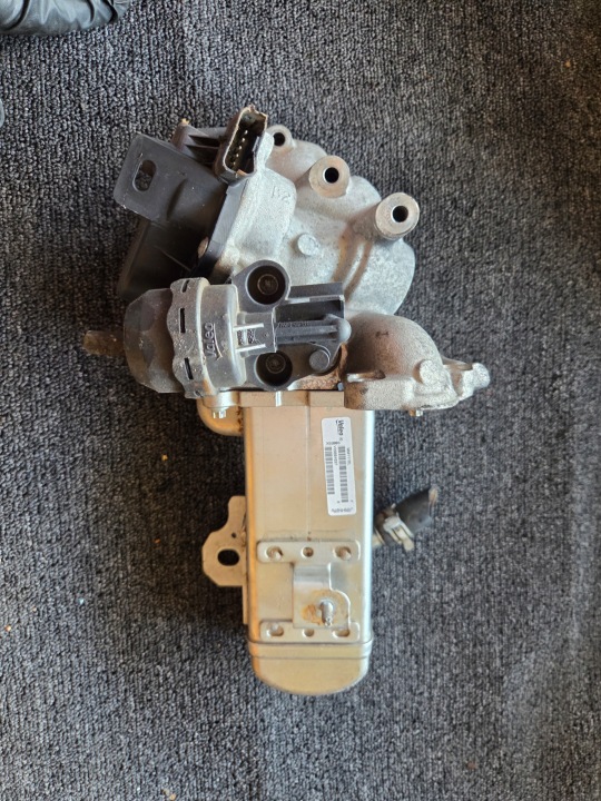 EGR valve radiator FORD CITROEN 2.0 TDCI V29004027 MM111BL