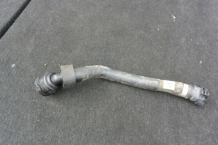 SCHLAUCH ROHR SCHLAUCH ROHR DES WASSERS BMW 3-SERIA F30 330E LCI HYBRYDA