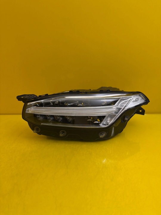 light left front Volvo XC90 II Lift Mid Led 32228694
