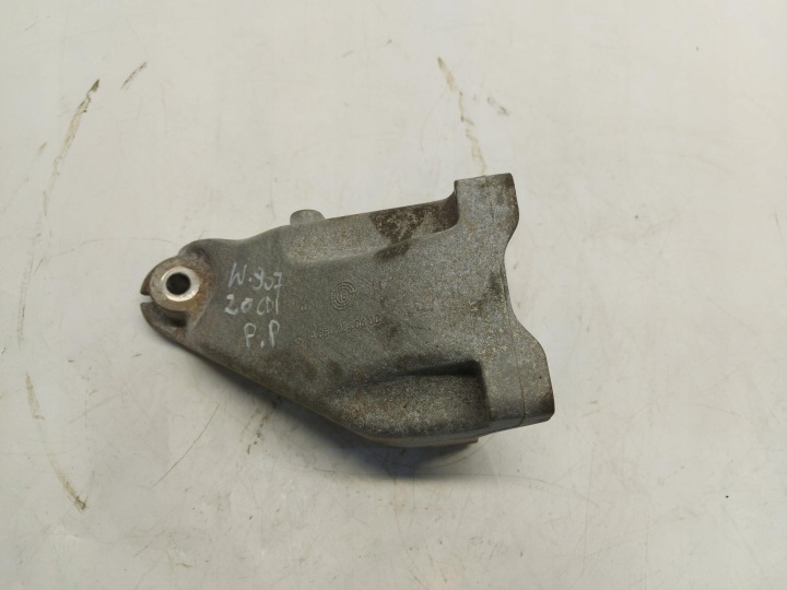 MERCEDES Sprinter W907 2.0 CDI supporto staffa Motore Destro A6542240600