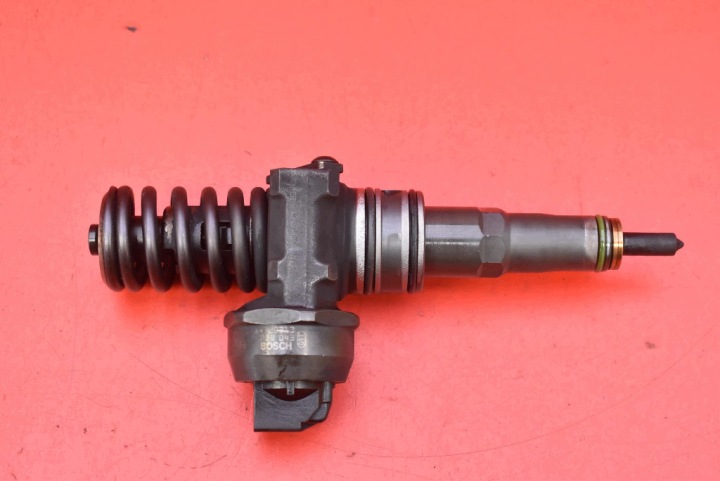 Injecteur Injecteur 038130073BN 0414720313 VW TOURAN 1 et 1.9 TDI 105 KM 03