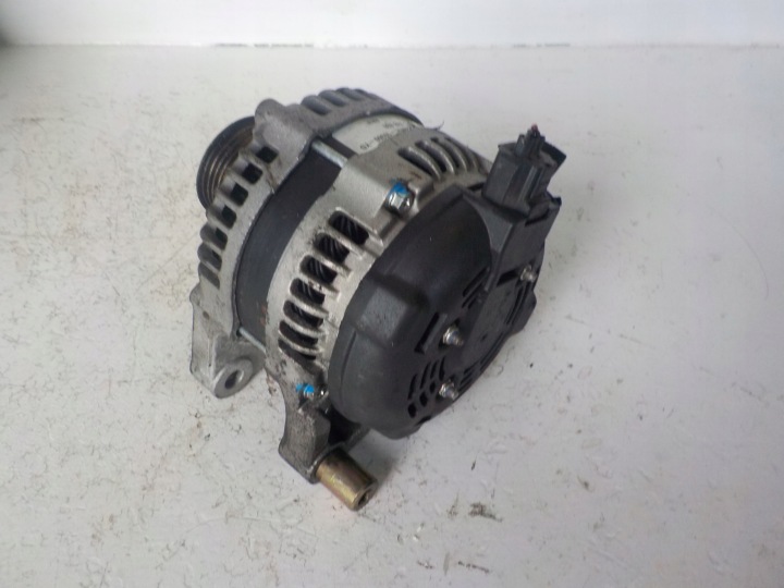 FORD FOCUS II Alternateur 3M5T-10300-YD