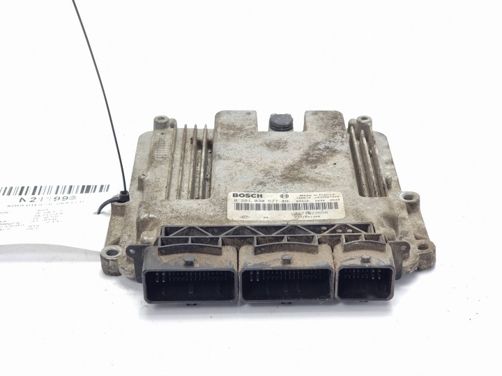 Computer DES MOTORS ECU 0281030577 2.3 DCI RENAULT MASTER III