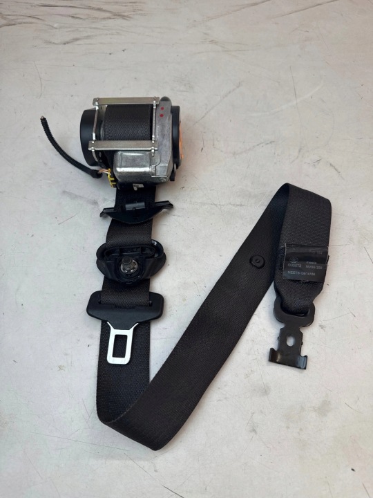 tension belt safety front front right Opel Zafira C 620611500