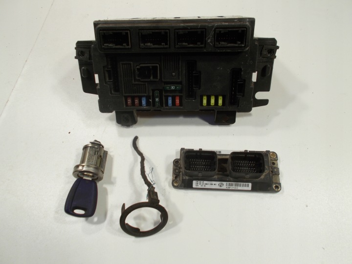 Computer ZESTAW IMMO Zündschloss FIAT PANDA II 1.1 1.2 8v IAW5AF.SP 55192636