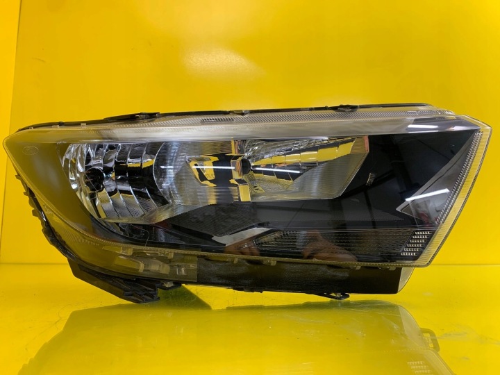 Licht rechts Ford Tourneo Connect 2KF MK3 Zwykla H7
