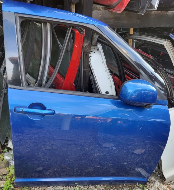 dvere pravé RZOD kompletné zámok LISTERKO sťahovačka SUZUKI SWIFT 4 IV MK6