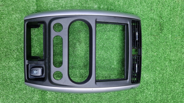 Châssis RADIA du tableau de bord Grille SUZUKI JIMNY 2005R > 2017R 1DIN ZWYKLE RADIO