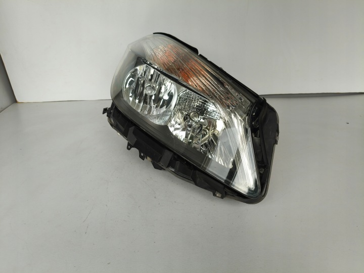 Licht rechts REFLEKTOR MERCEDES A-KLASA W176 12-15