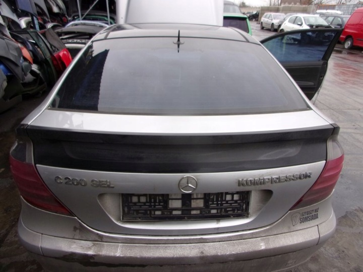 Mercedes C klasa W203 Coupe heckklappe kofferraumdeckel hinten 744