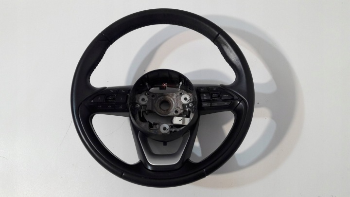 Toyota Yaris IV volant skorzana 6436038 (L83)