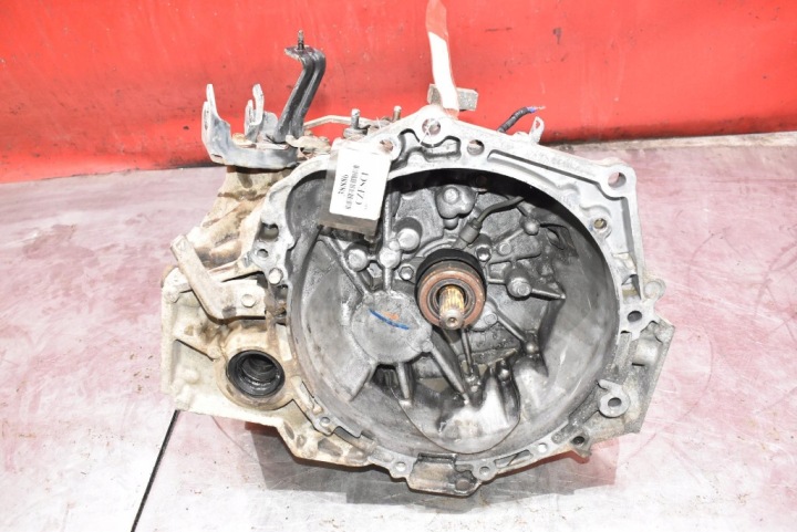 Getriebe TOYOTA AURIS 2 II 1.33 DUAL VVTI 99KM LIFT 15-18