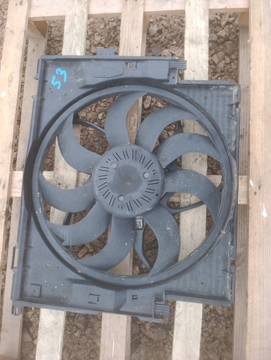 Kühlergebläse BMW F20 F30 F36 8641946