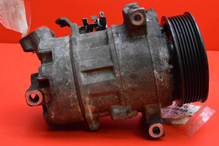 compressore compressore climatizzatore aria condizionata 8200958328 RENAULT SCENIC III 1.4 TCe 09
