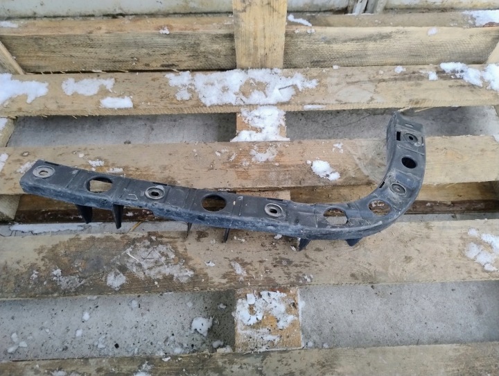 držiak nárazníka ľavý zadok SEAT ALTEA 04-15 5P0807863B