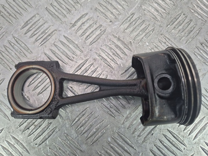 piston with connecting rod Opel Corsa D 1.2 73L32A2 Z12XER