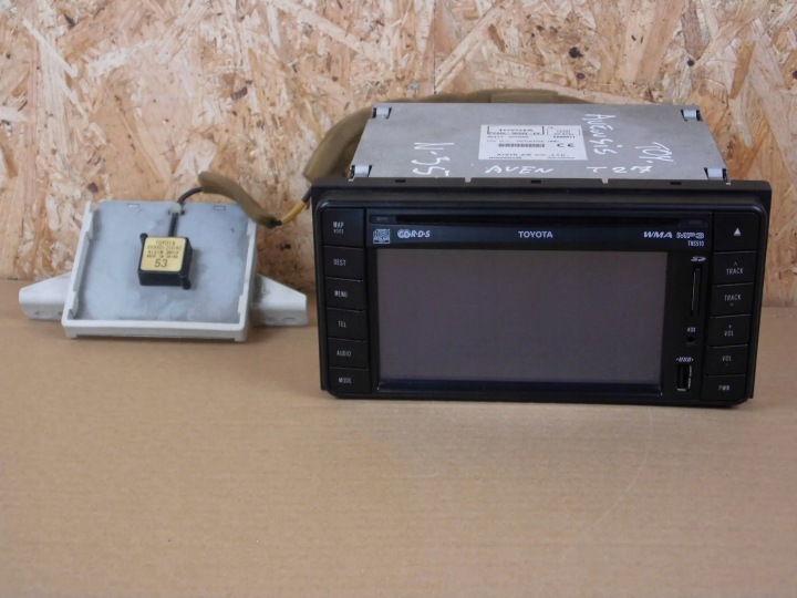 Toyota Avensis III T27 2010 2011 2012 Navigation USB radio 86113-60V860