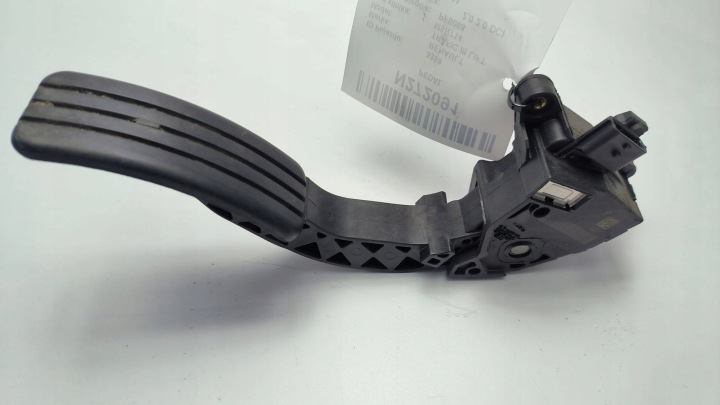 PEDAL 180024989R RENAULT TRAFIC III LIFT