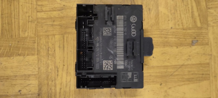 modul Tür rechts vorne AUDI A5 8T LIFT 8T0959792P 8T0959792G