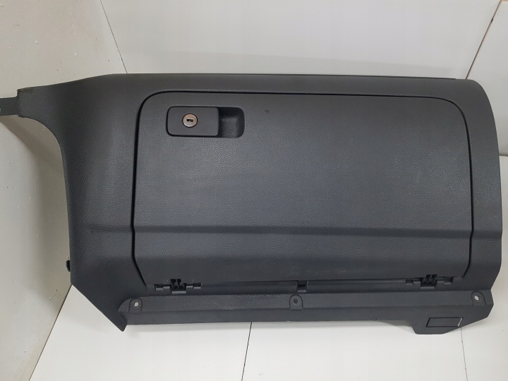 passenger compartment of the passenger VOLKSWAGEN GOLF 5