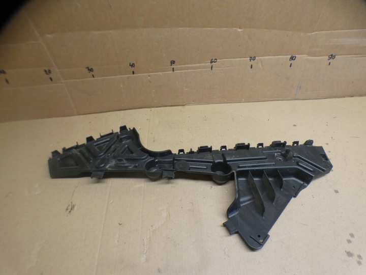 Support montage pare-chocs Droite Arrière RENAULT TRAFIC III 852245827R 23R
