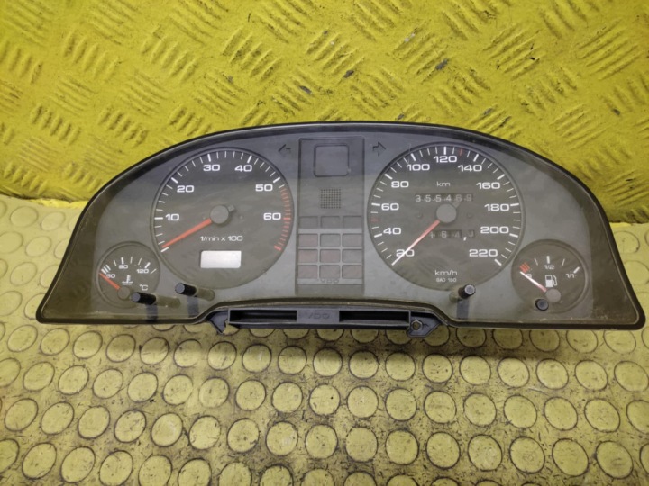 AUDI 80 B4 1.9 D budíky 8A0919033G