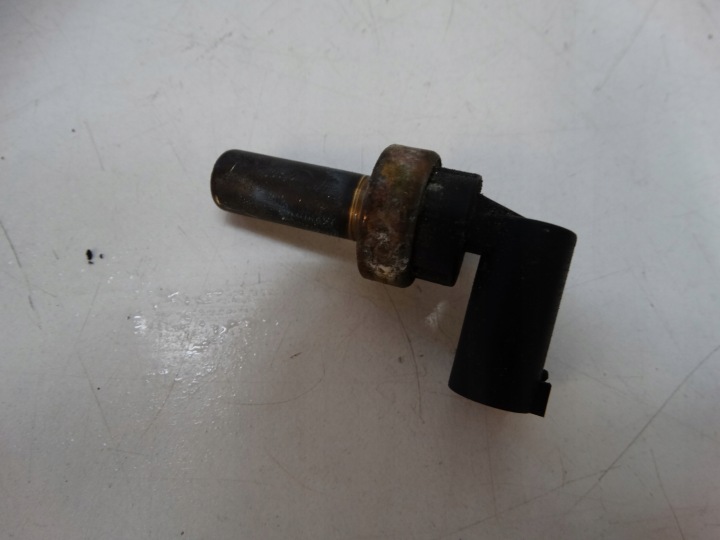 snímač TEMPERATURY MERCEDES W169 A0009050700