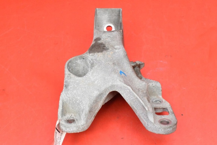 airbag Supporto motore staffa fissaggio sinistra 6852855 BMW X5 F15 3.0i 306 KM 13-18