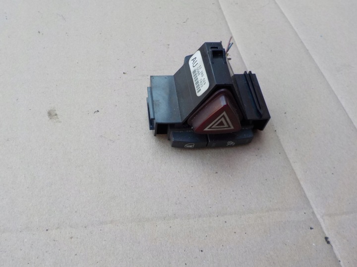 vypínač světel výstražných světel opel corsa d 13189529 AU