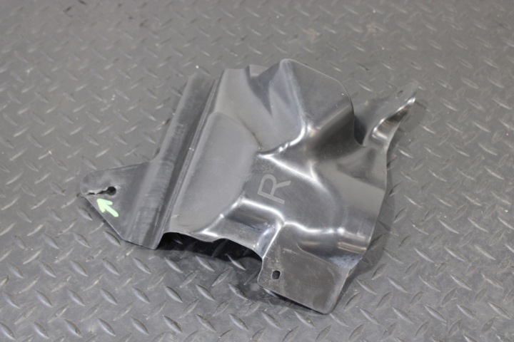 supporto copertura GREMBIALINA Copri quarto LONGHERONE Destro JAGUAR XE X760 GX73-16A262-AA