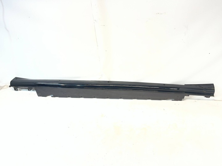 moulding threshold right CALA BMW 7 G70 9464162 original!