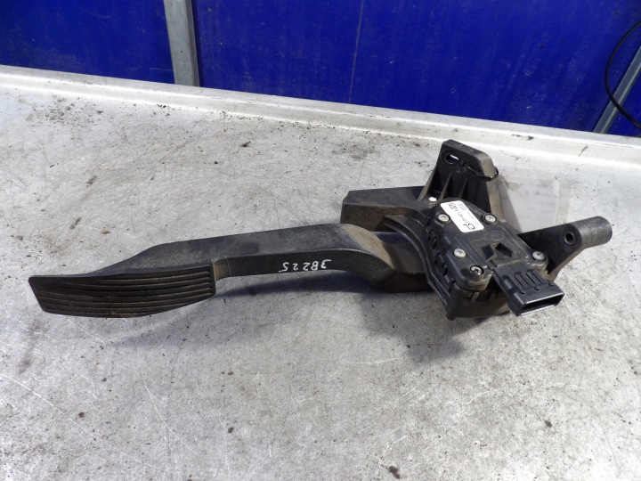 Opel Corsa C Pedale pedaliera acceleratore 1,2B 9129423CL 6PV008110-00