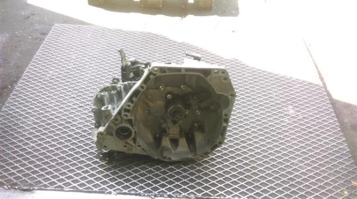 NISSAN NOTE und 1.6 16V B Getriebe JH3149