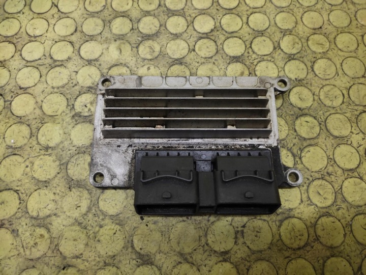 RENAULT CLIO II Bedienteil DES MOTORS 8200262881