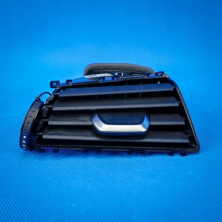 Lüftungsgitter des lüfters luft links BMW 5 G30 LCI 64229329545 9329545 59km