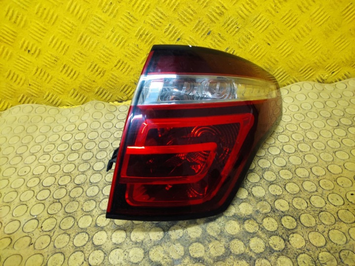 CITROEN C4 PICASSO light right rear part 9673164780