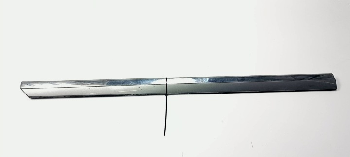 moulding door VOLKSWAGEN PASSAT B8