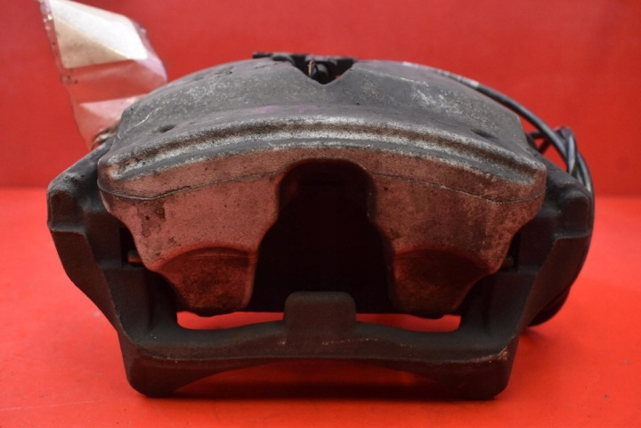 Bremssattel Bremse Sattel Brems- rechts vorne MERCEDES E-KLASA W213 2.0 CDI 194 KM 16-21