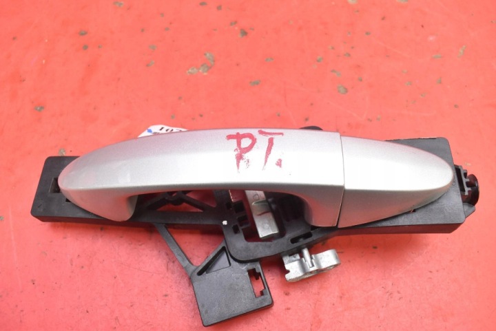 Poignée Droit Arrière Arrière SREBRNA AV11-R264B16-AB FORD B-MAX 12-18