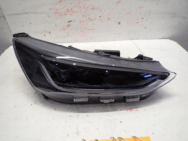Licht vorne vorne rechts FORD FOCUS MK4 LIFT 22- FULL LED NX7B-13E016-AK