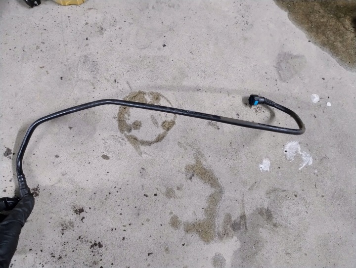 Tuyau conduite carburant durite Opel Astra J 1.7