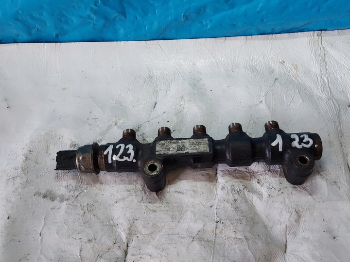 vstrekovacia rampa CITROEN C2 1.4 HDI 9654592680