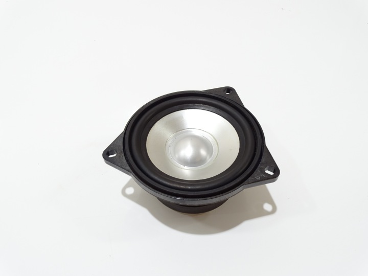 speaker SREDNIOTONOWY LOGIC7 BMW E60 E61 OE 6930903 (4555870)